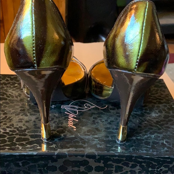 Heels - Picture 5 of 7